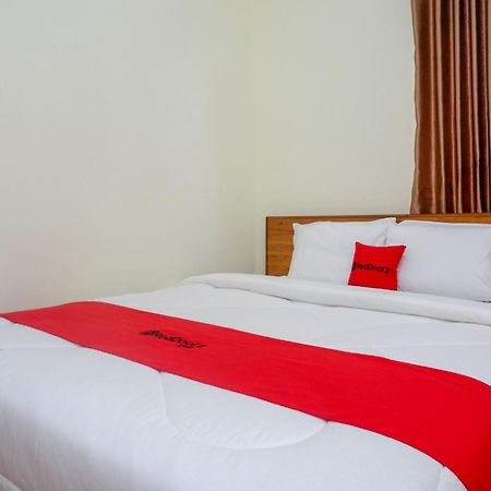 Reddoorz Near Rita Supermall Purwokerto 2 Экстерьер фото