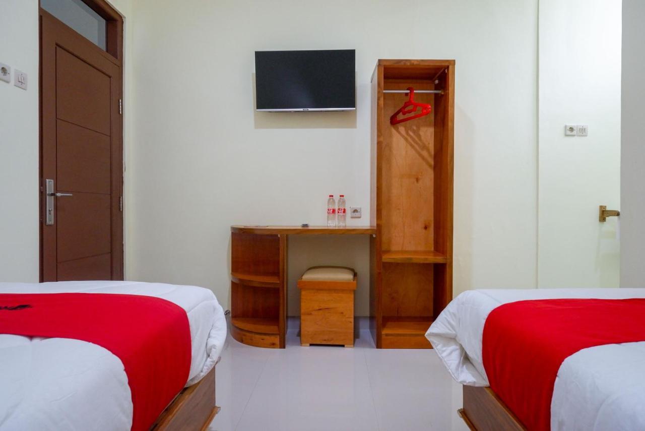 Reddoorz Near Rita Supermall Purwokerto 2 Экстерьер фото