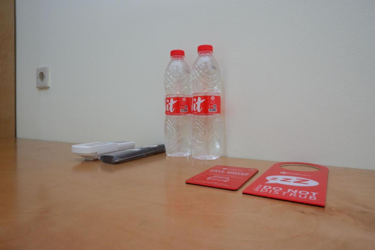Reddoorz Near Rita Supermall Purwokerto 2 Экстерьер фото