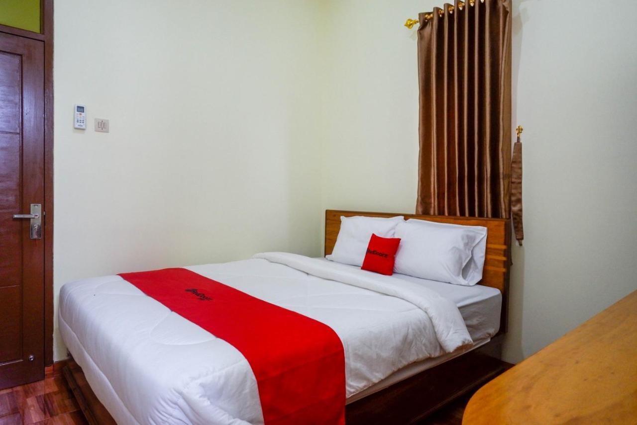 Reddoorz Near Rita Supermall Purwokerto 2 Экстерьер фото