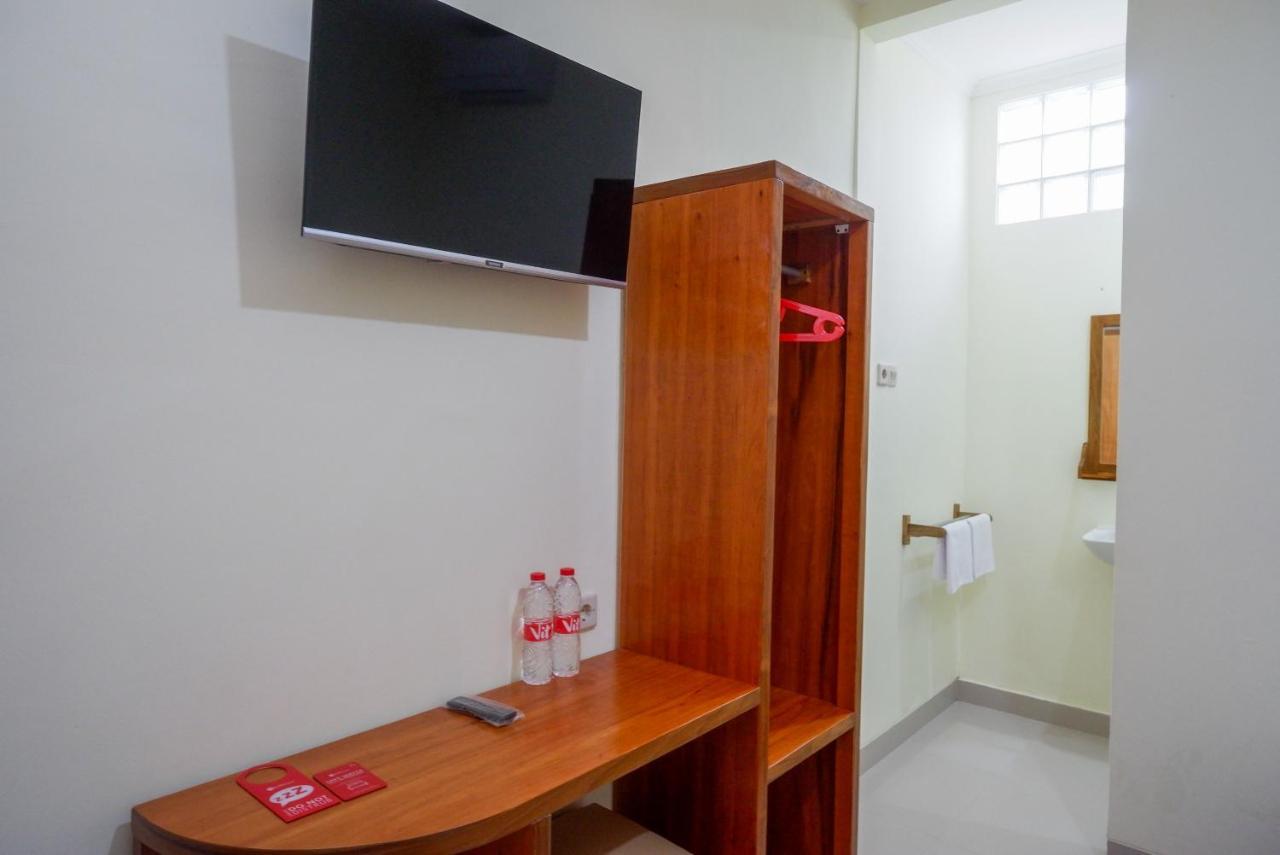 Reddoorz Near Rita Supermall Purwokerto 2 Экстерьер фото