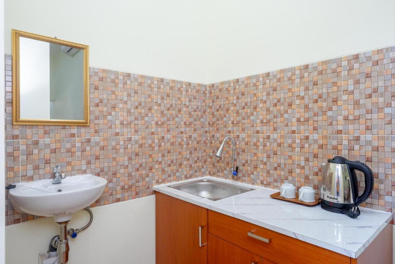 Reddoorz Near Rita Supermall Purwokerto 2 Экстерьер фото