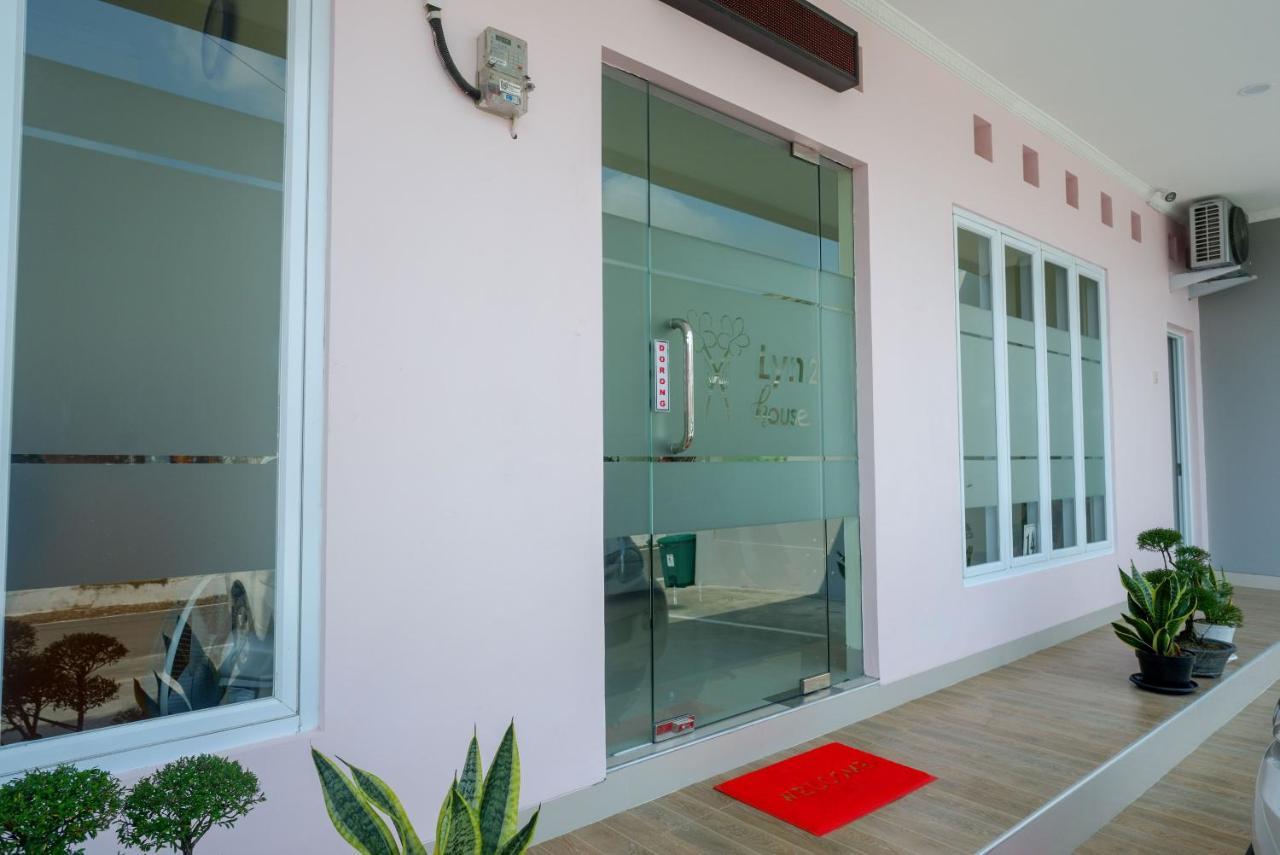 Reddoorz Near Rita Supermall Purwokerto 2 Экстерьер фото