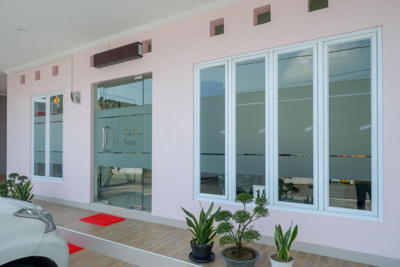 Reddoorz Near Rita Supermall Purwokerto 2 Экстерьер фото