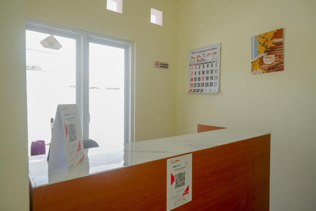 Reddoorz Near Rita Supermall Purwokerto 2 Экстерьер фото